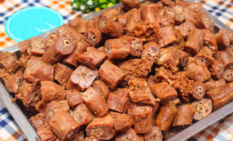 常德鸭脖：历史与现代融合的地方美食符号